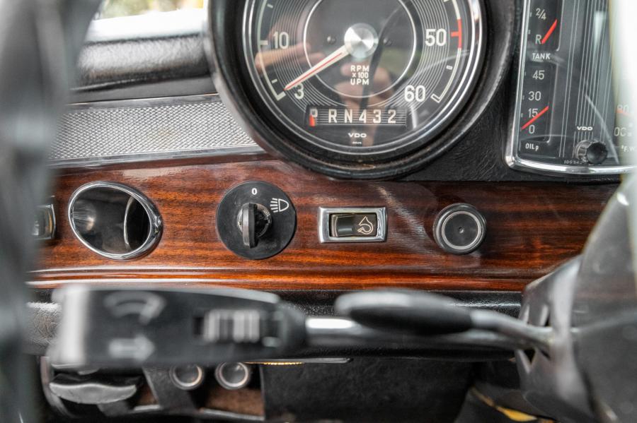 Панель приборов Mercedes-Benz 600 (W100) 1968 года  (NA) (фото 90 из 149)